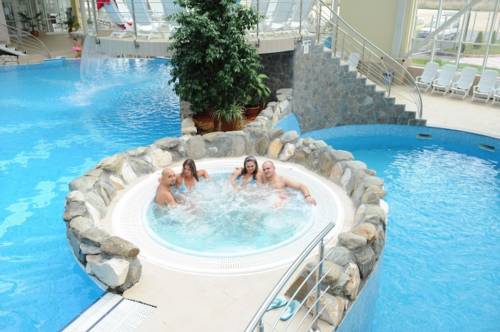 Sejur relaxare 2023 Aqualand Paradisul Acvatic Brasov Hotel Alinalex***