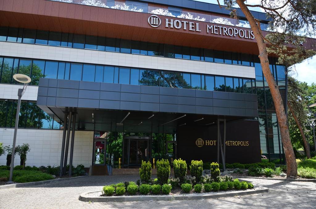 Cazare 2021 Bistrita – Hotel Metropolis*****