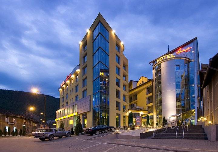 Cazare 2021-2022 Brasov Hotel Ambient****