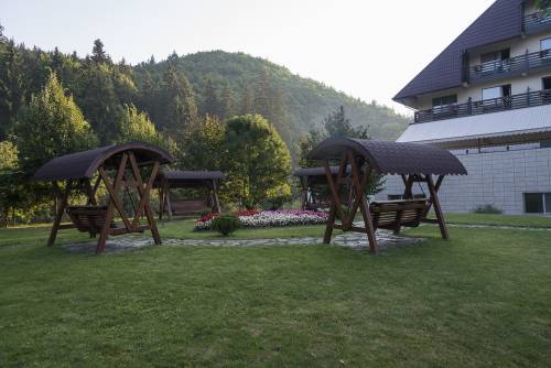 Pachet Romantic Wellness 2023 Covasna Hotel Clermont****