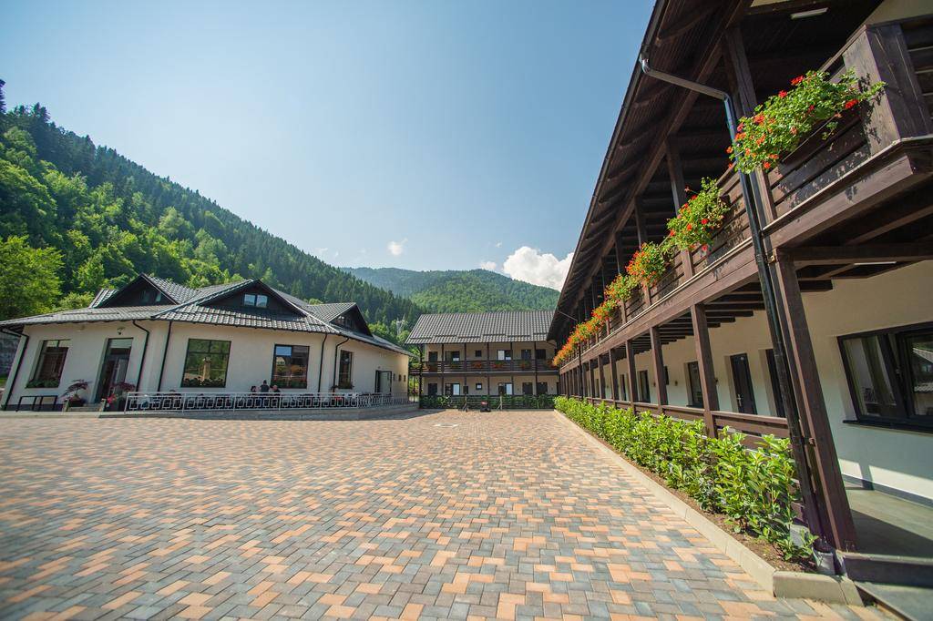 Sejur Odihna 2025 Ceahlau Bicaz Complex Adora
