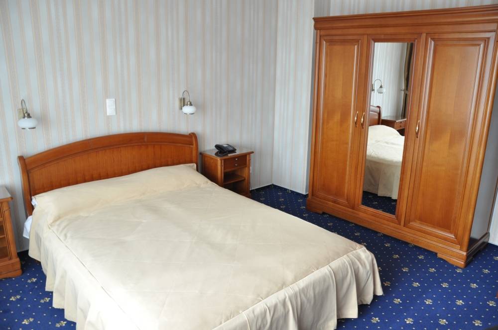 Cazare 2023 Braila Hotel Traian***