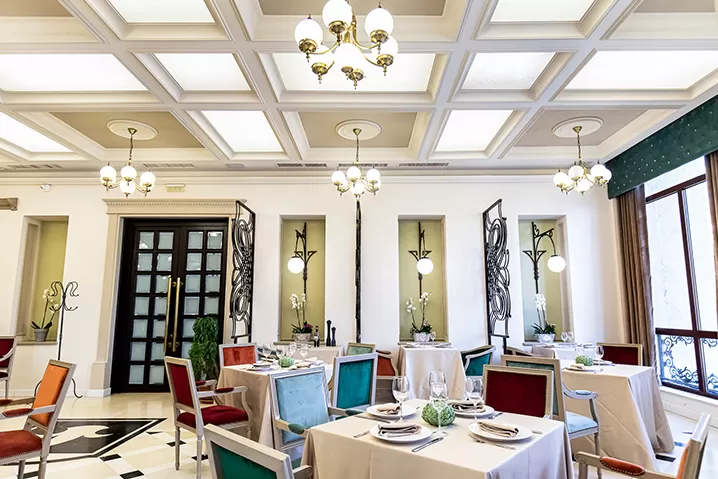 Cazare 2020 Iasi Grand Hotel Traian****