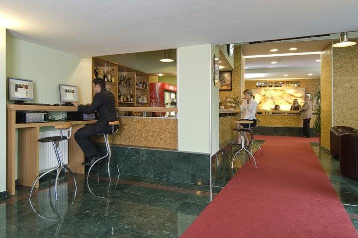 Cazare 2021-2022 Brasov Hotel Ambient****