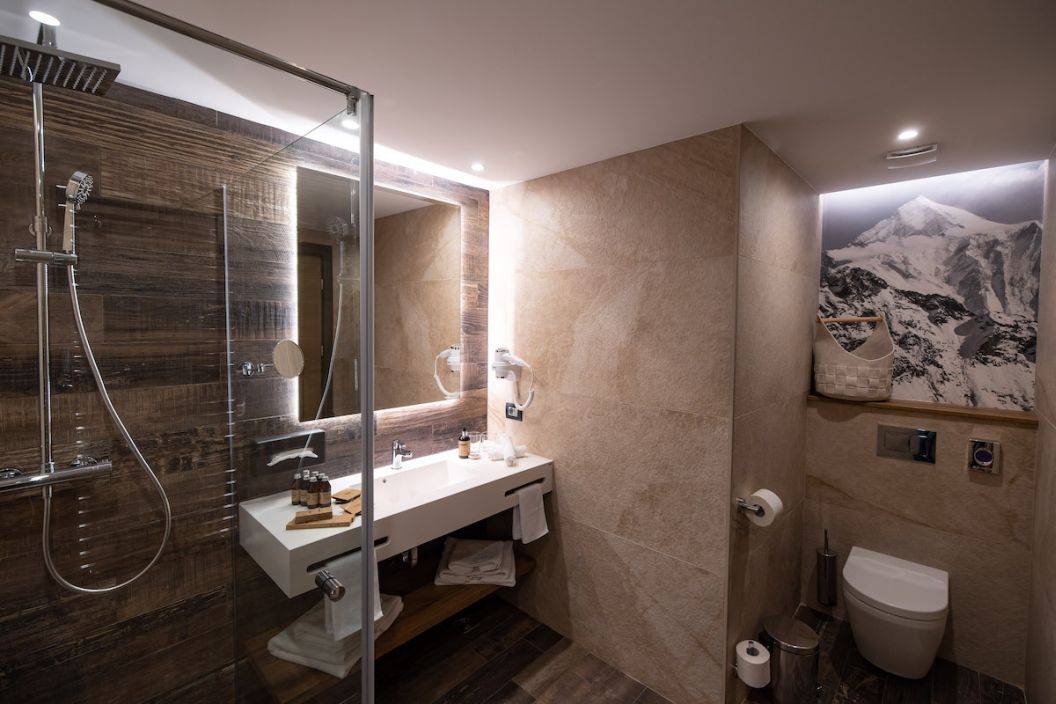 Vacanta in Parcul Natural Bucegi Padina Hotel Belmont****
