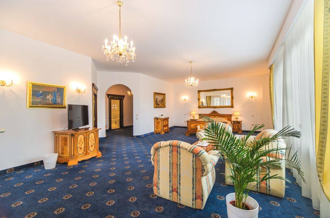 Craciunul 2022 in Poiana Brasov Hotel Aurelius Imparatul Romanilor*****