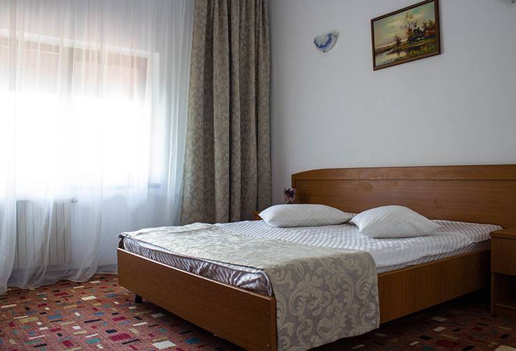 Sarbatori de Pasti 2023 Predeal Hotel Hera***