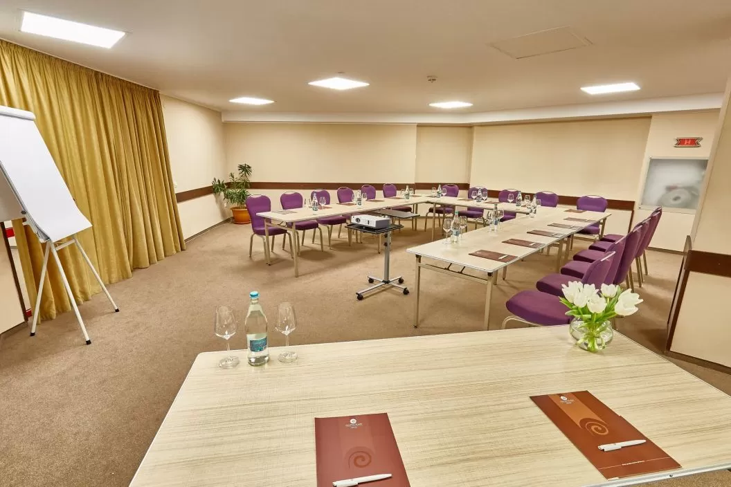 Cazare 2025 Piata Neamt Hotel Central Plaza