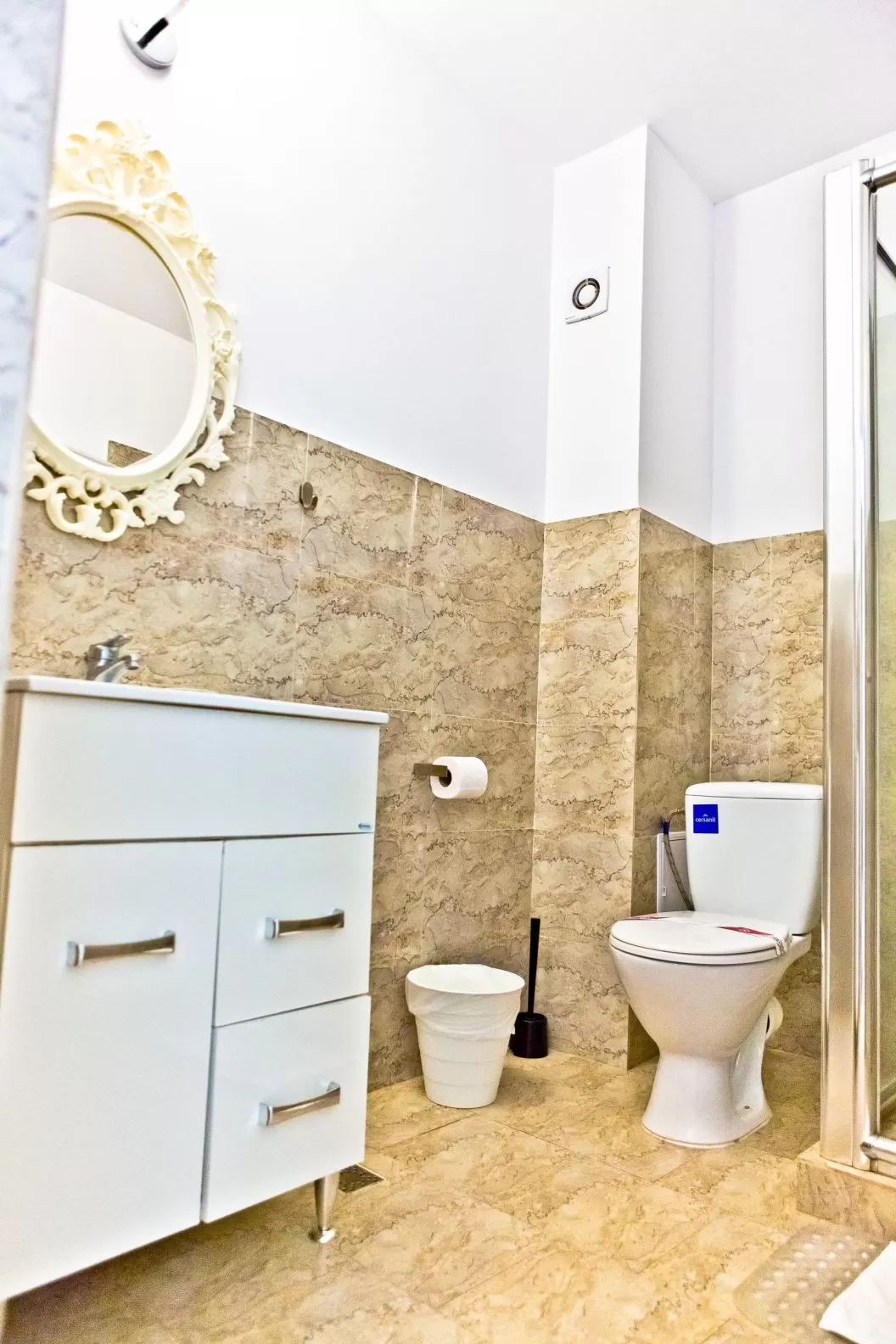 Vacanta 2025 in Clisura Dunarii Eselnita Riviera 990 Resort & Restaurant