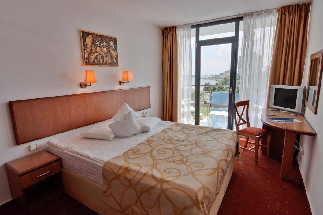 Litoralul pentru toti 2021 Saturn Hotel Cleopatra**** 