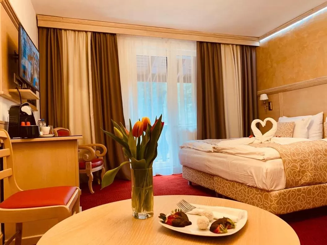 Vacanta 2021 la Lacul Rosu Hotel Lacul Rosu****