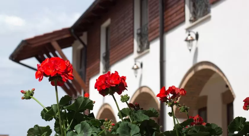 Cazare 2023 Alba Iulia Hotel La Maison de Caroline***