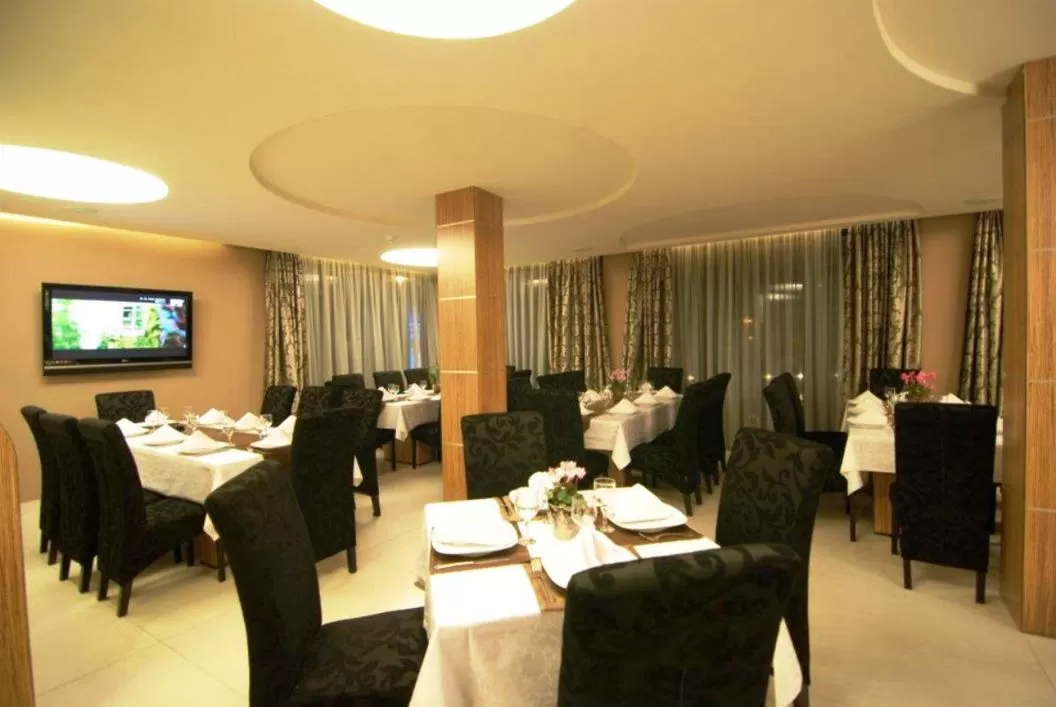 Cazare 2023 Brasov Hotel Ave Lux***