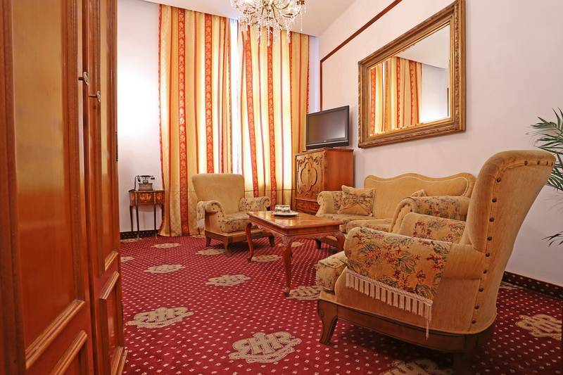 Sarbatori de Craciun 2022 in Sibiu Hotel Imparatul Romanilor***