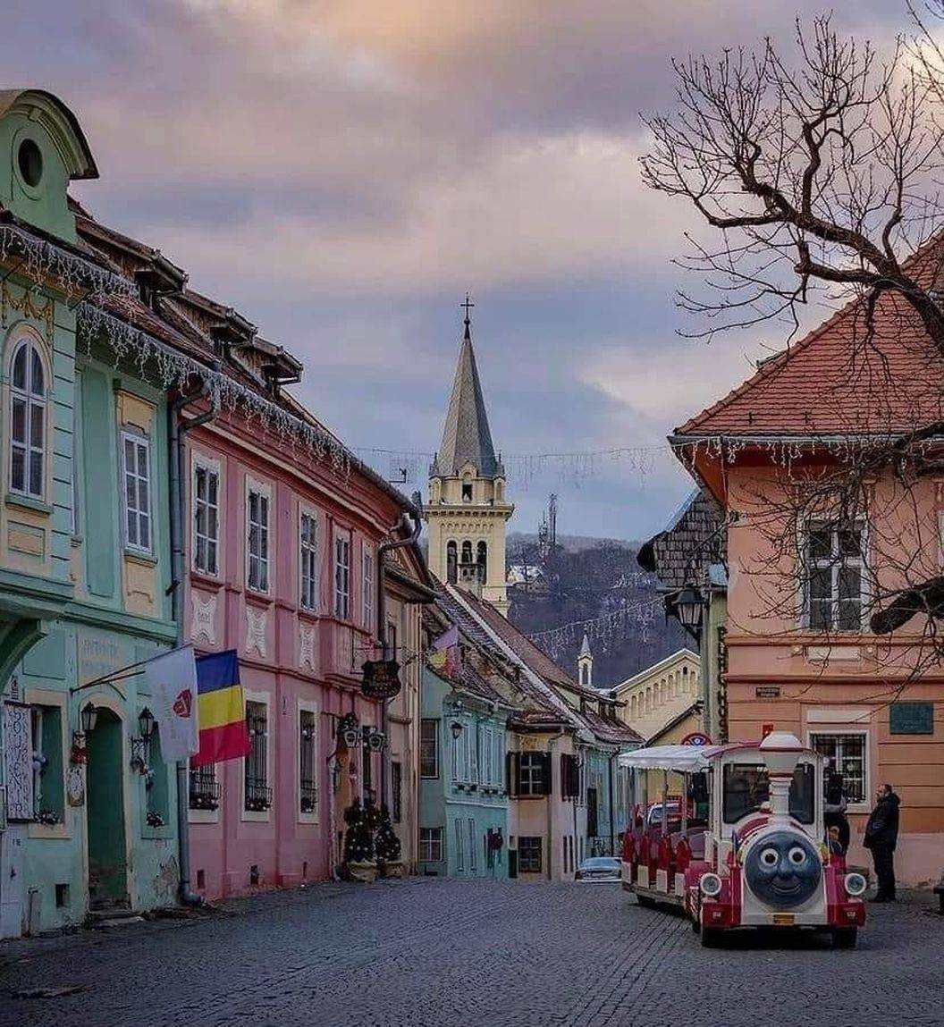 Sarbatori de Pasti 2025 Sighisoara Double Three by Hilton Hotel Cavaler****