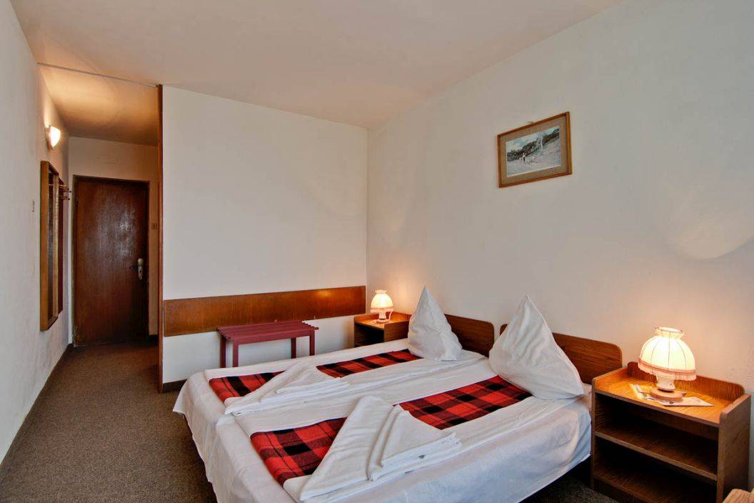 Litoralul pentru toti 2021 Saturn Hotel Aida**&*** Pico ...