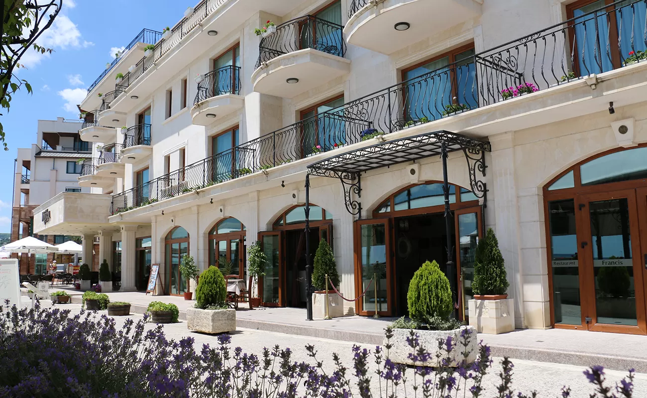 Litoral 2021 Balcic Hotel Mistral
