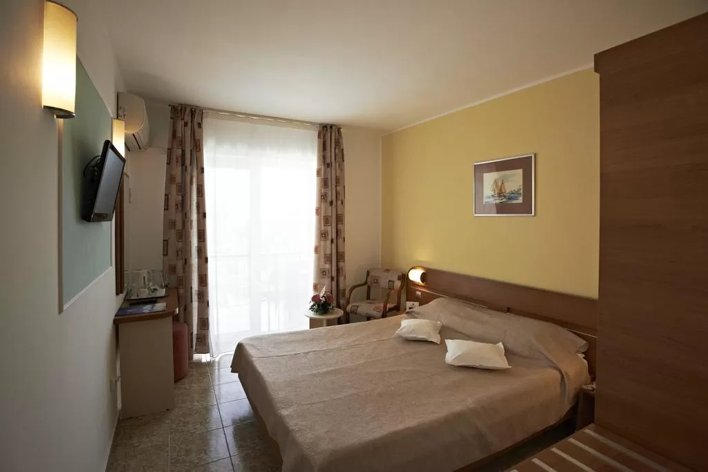 Seniori 55 Plus 2022 Mamaia Hotel Modern****