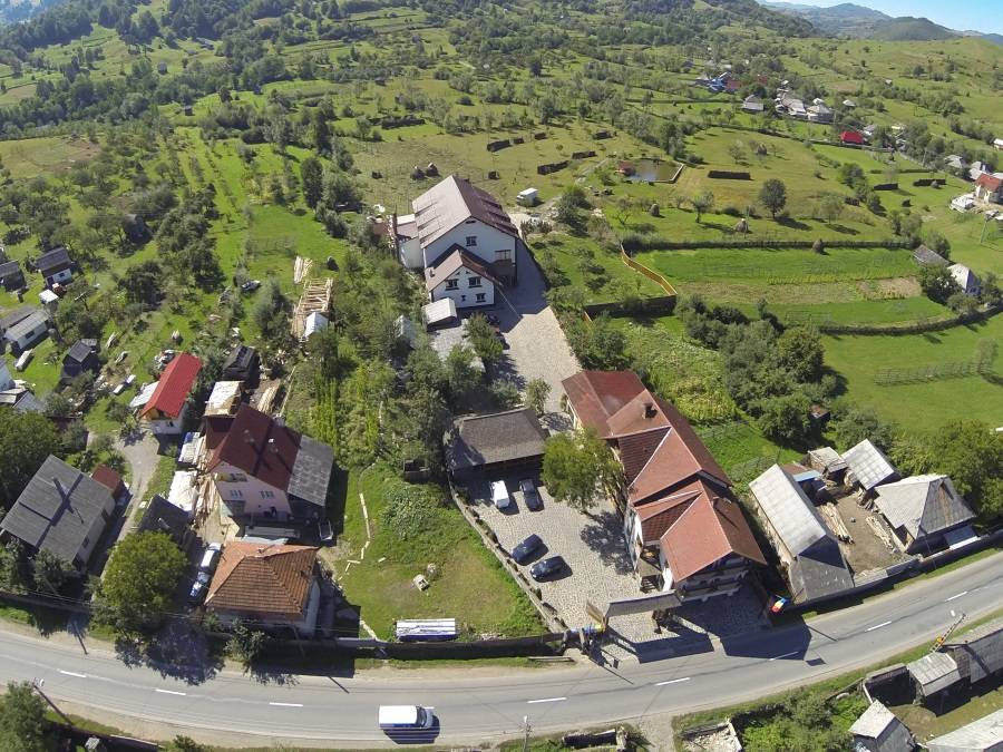 Sarbatori de Pasti 2022 Maramuresul Istoric la Pensiunea Lacramioara