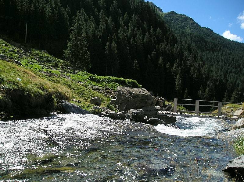 Sarbatori de Pasti 2025 Transfagarasan Hotel Paraul Capra***