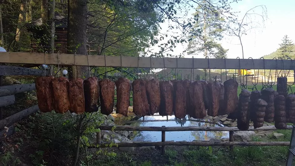 Vacanta 2024 in Bucovina Voronet Pensiunea La Conac in Bucovina