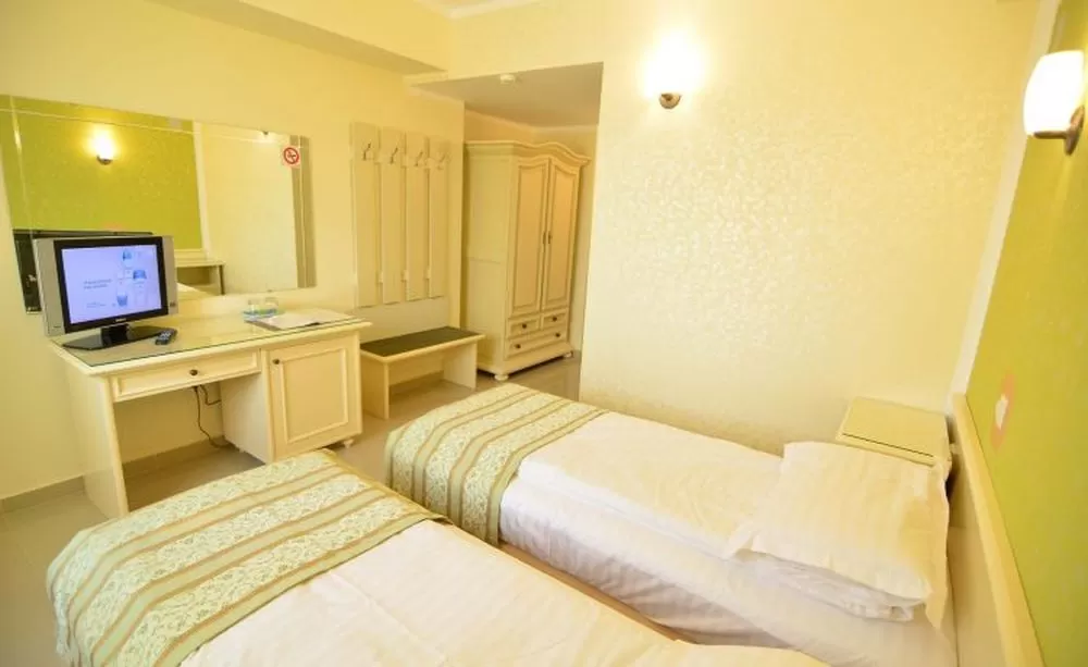 Cazare 2024 Maramures Baia Mare Hotel Seneca*** 