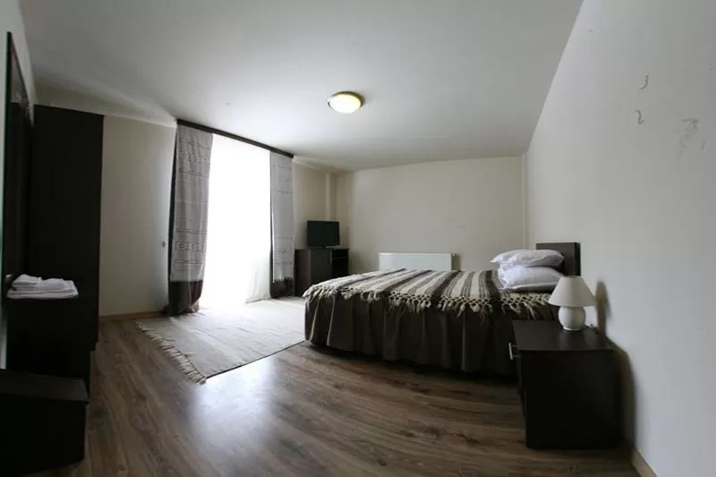 Sarbatori de Pasti si 1 Mai 2021 in Bucovina Malini Pensiunea Bucovina****