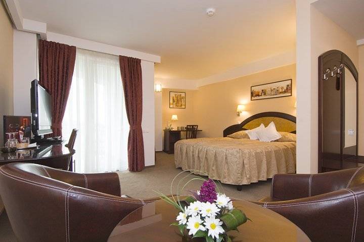 Cazare 2021-2022 Brasov Hotel Ambient****