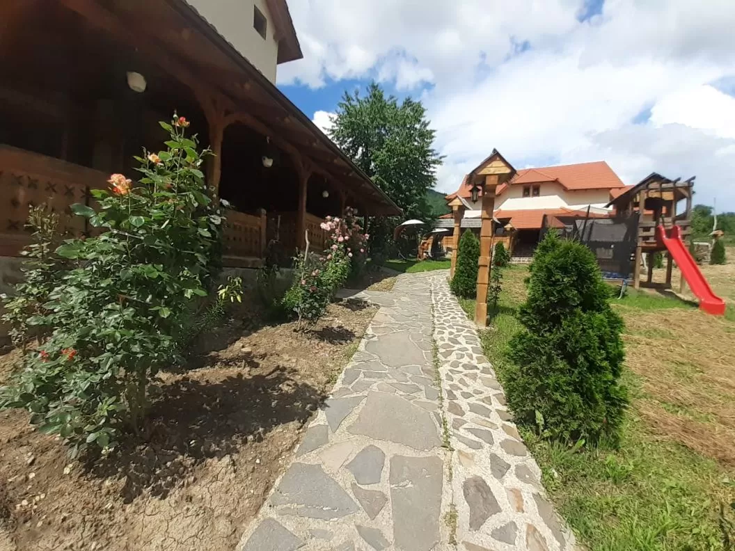 Sejur Maramures Nanesti Pensiunea Valea Branzei