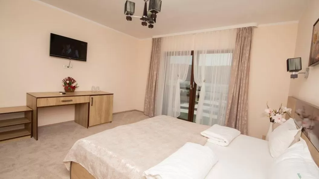 Vacanta 2026 in Clisura Dunarii Eselnita Pensiunea Danubia