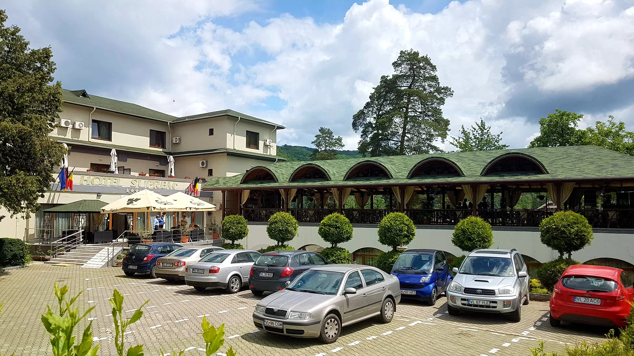 Martisor si Ziua Femeii 2022 Baile Olanesti Hotel Suprem***
