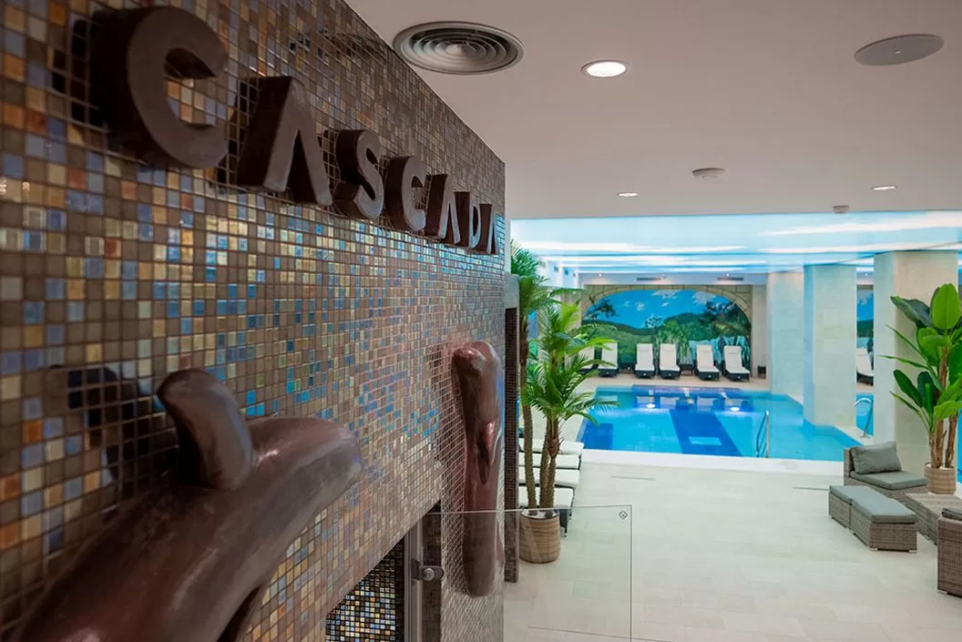 Revelion 2026 Munte Baile Olanesti Hotel Cascada