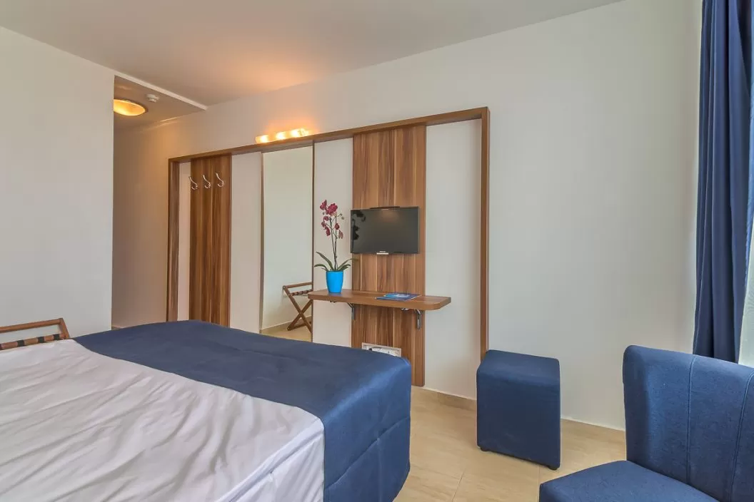Litoral 2022 Saturn Hotel Narcis***