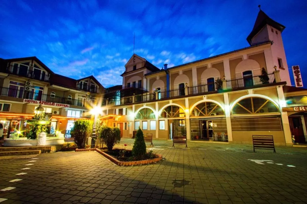 Sarbatori de Pasti 2025 Sibiu Hotel Apollo Central** 