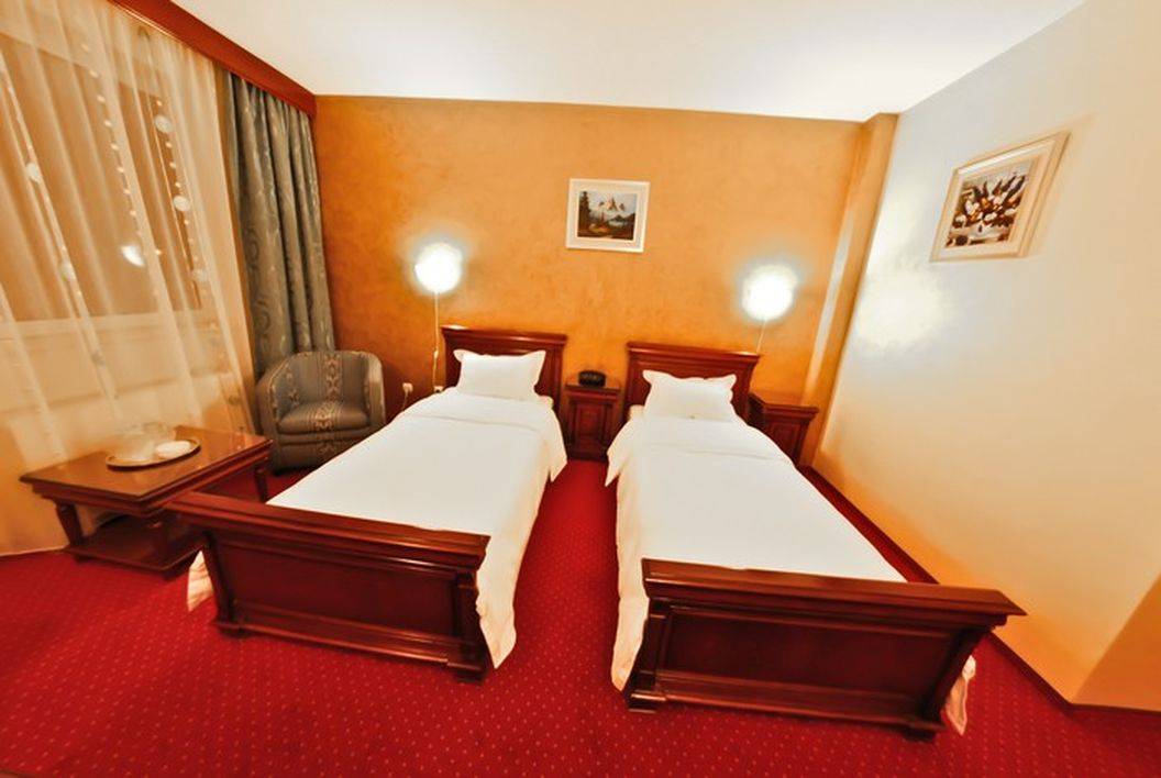 Cazare Craiova Hotel Bavaria**** 
