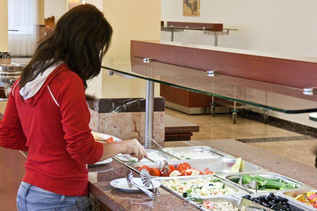Litoralul pentru toti 2021 Saturn Hotel Cleopatra**** 