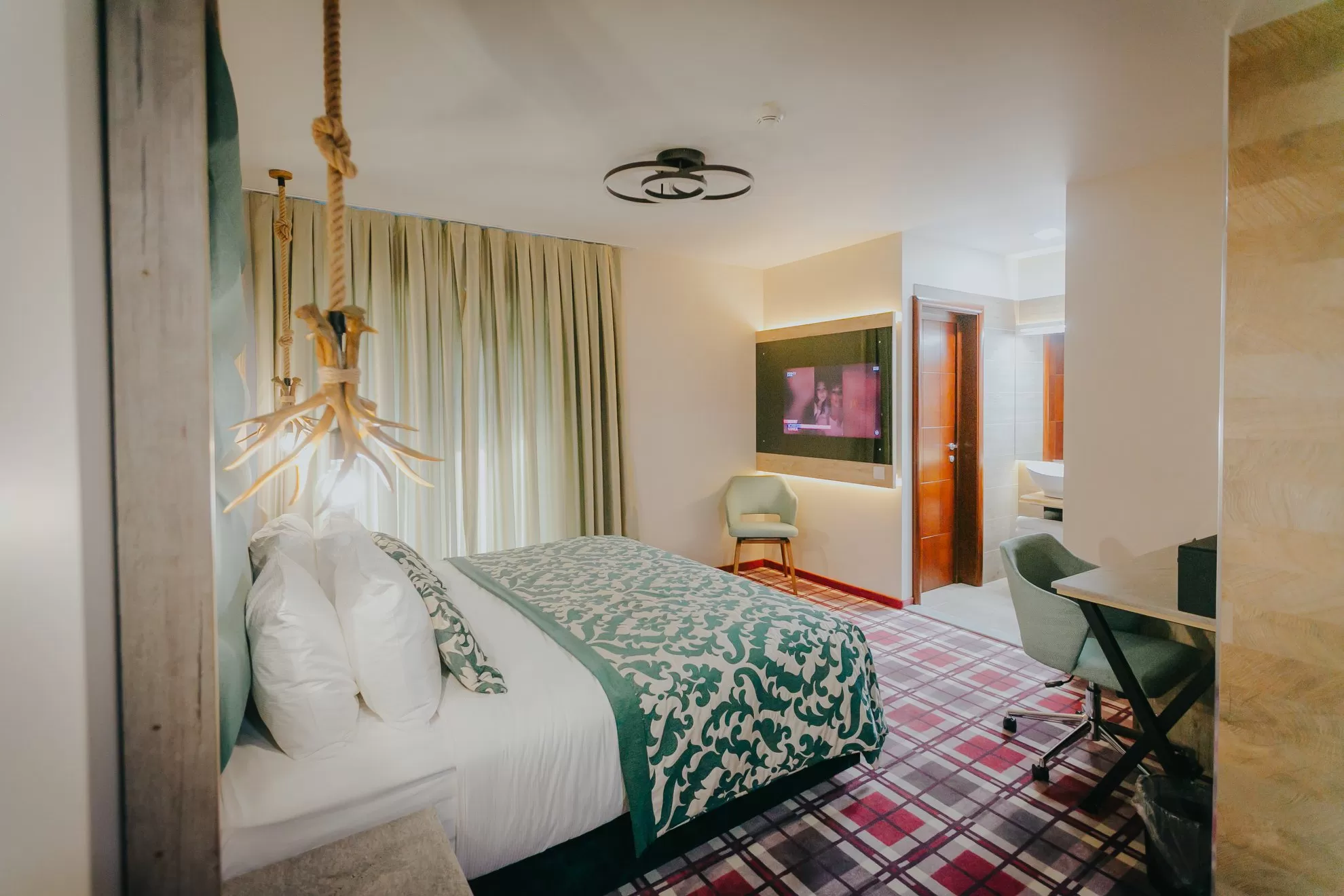 Vacanta in Maramures 2023 Baia Mare Firiza Complex Lostrita**** 