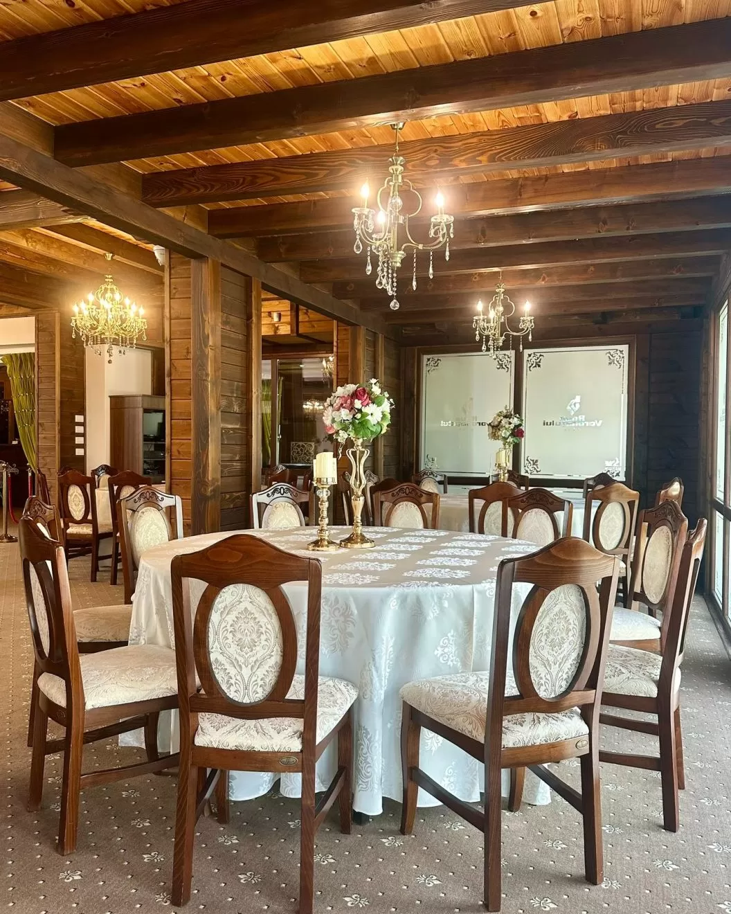 Sarbatori de Craciun 2025 Bucovina Voronet Complex Turistic Casa Elena