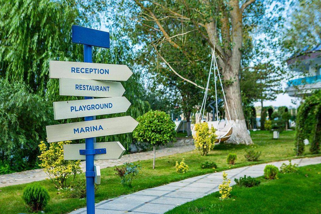 Craciun 2022 in Delta Dunarii Crisan Lebada Luxury Resort SPA