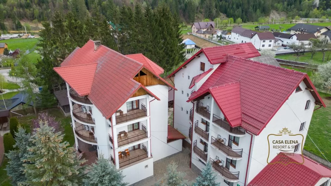 Sarbatori de Craciun 2025 Bucovina Voronet Complex Turistic Casa Elena