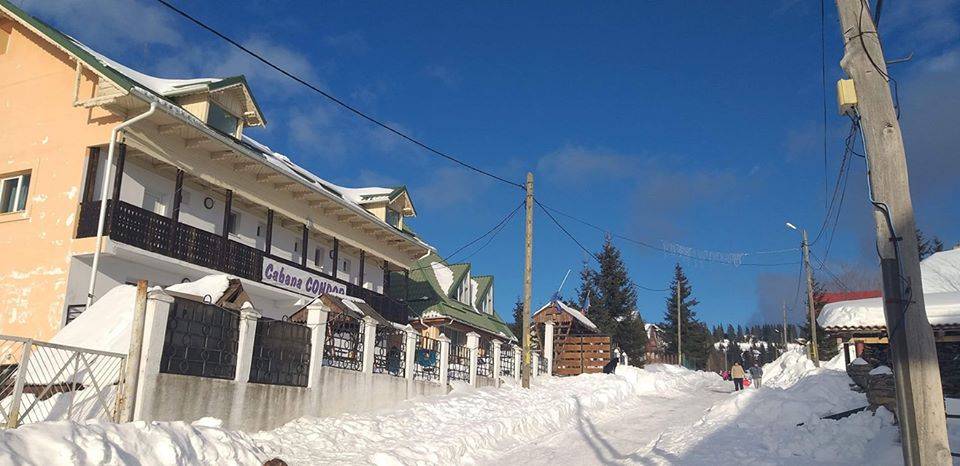 Vacanta schi 2021 Ranca Hostel Condor**