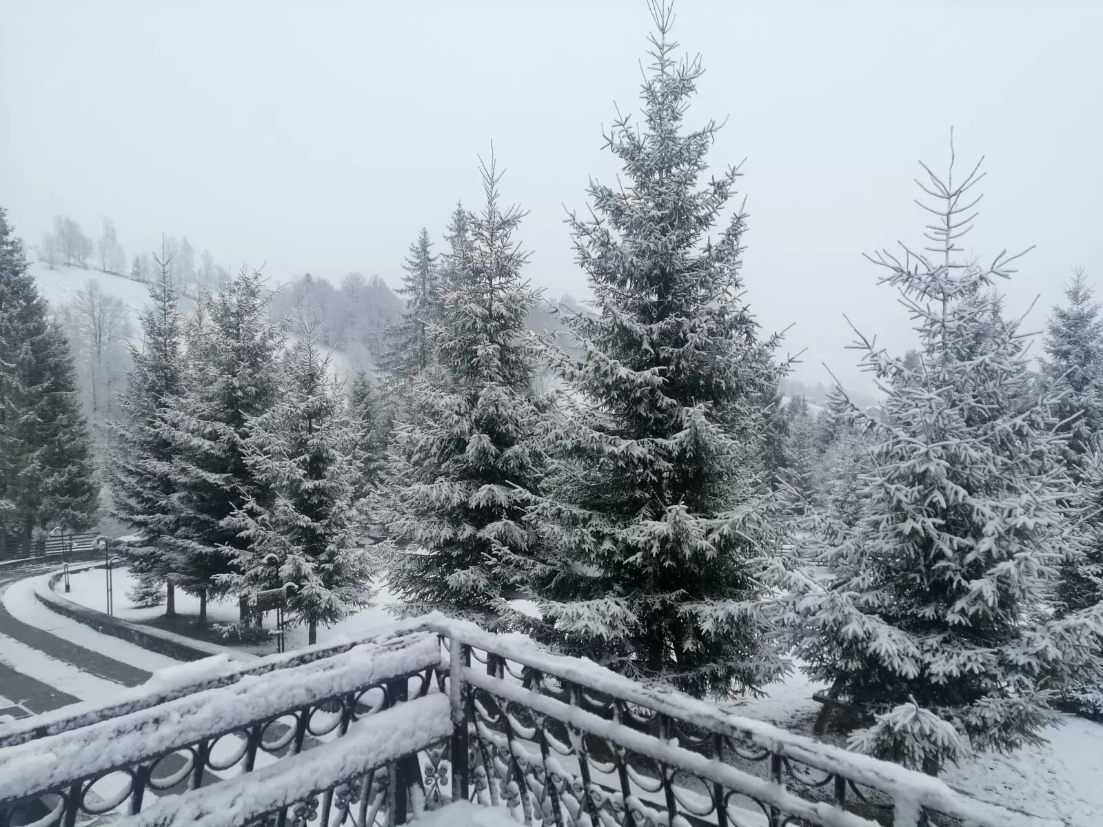 Craciun Manastirea Humorului Hotel Floare de Colt Bucovina