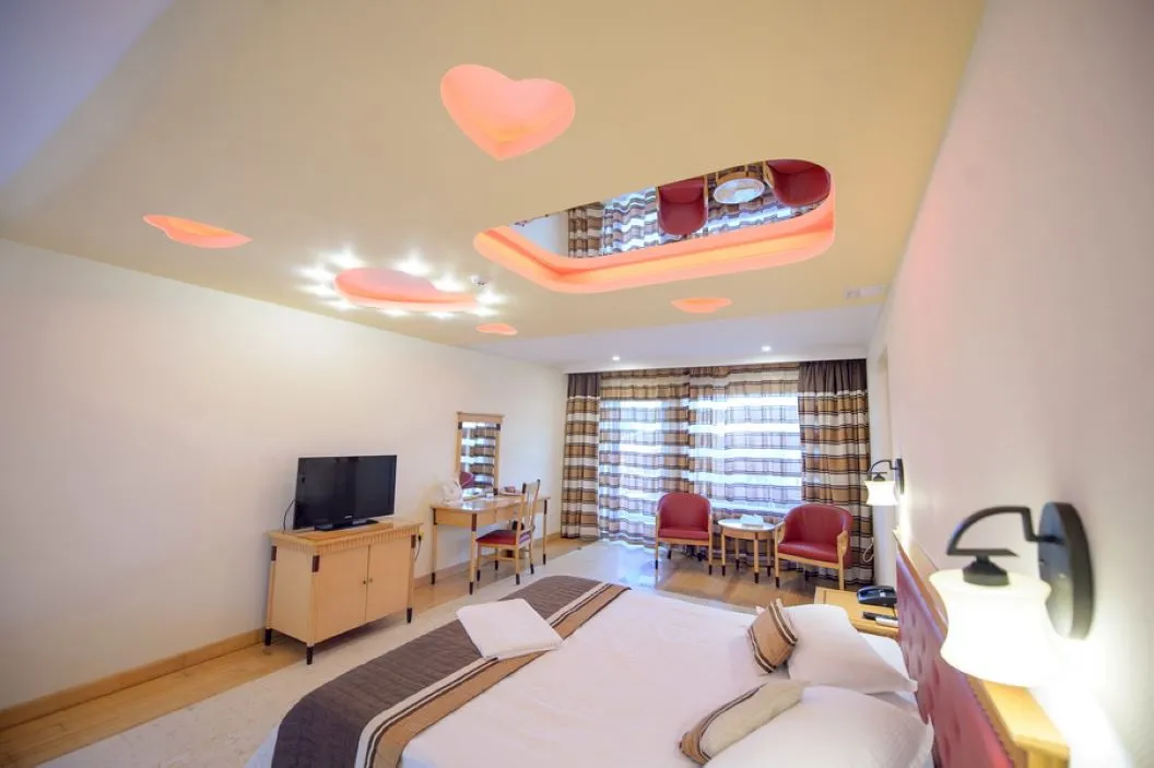 Sejur litoral 2026 Mamaia Hotel La Scoica Land