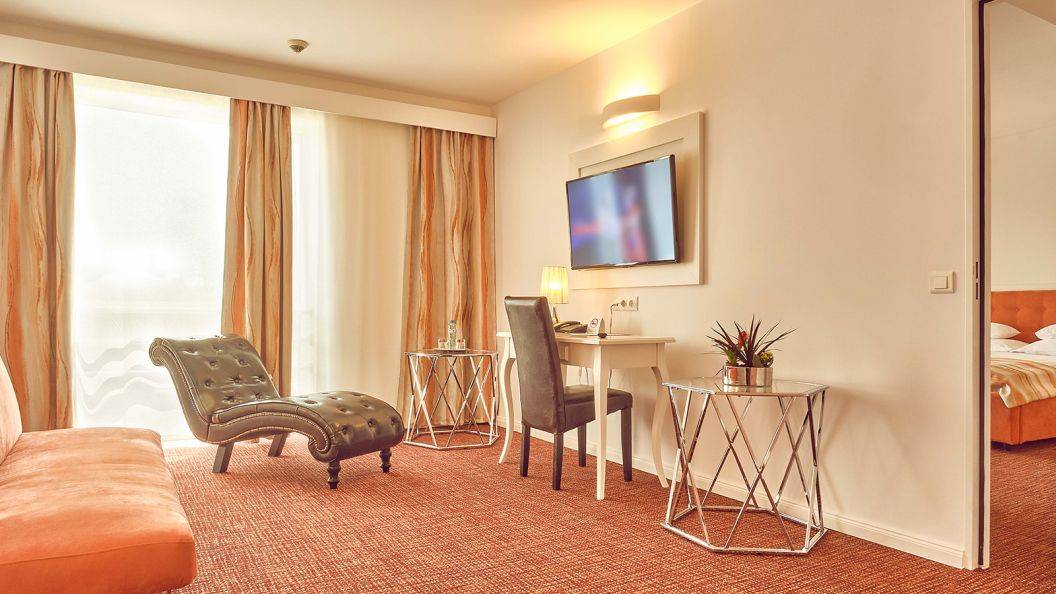 Cazare 2023 Bucuresti Hotel Continental Forum Bucuresti**** 